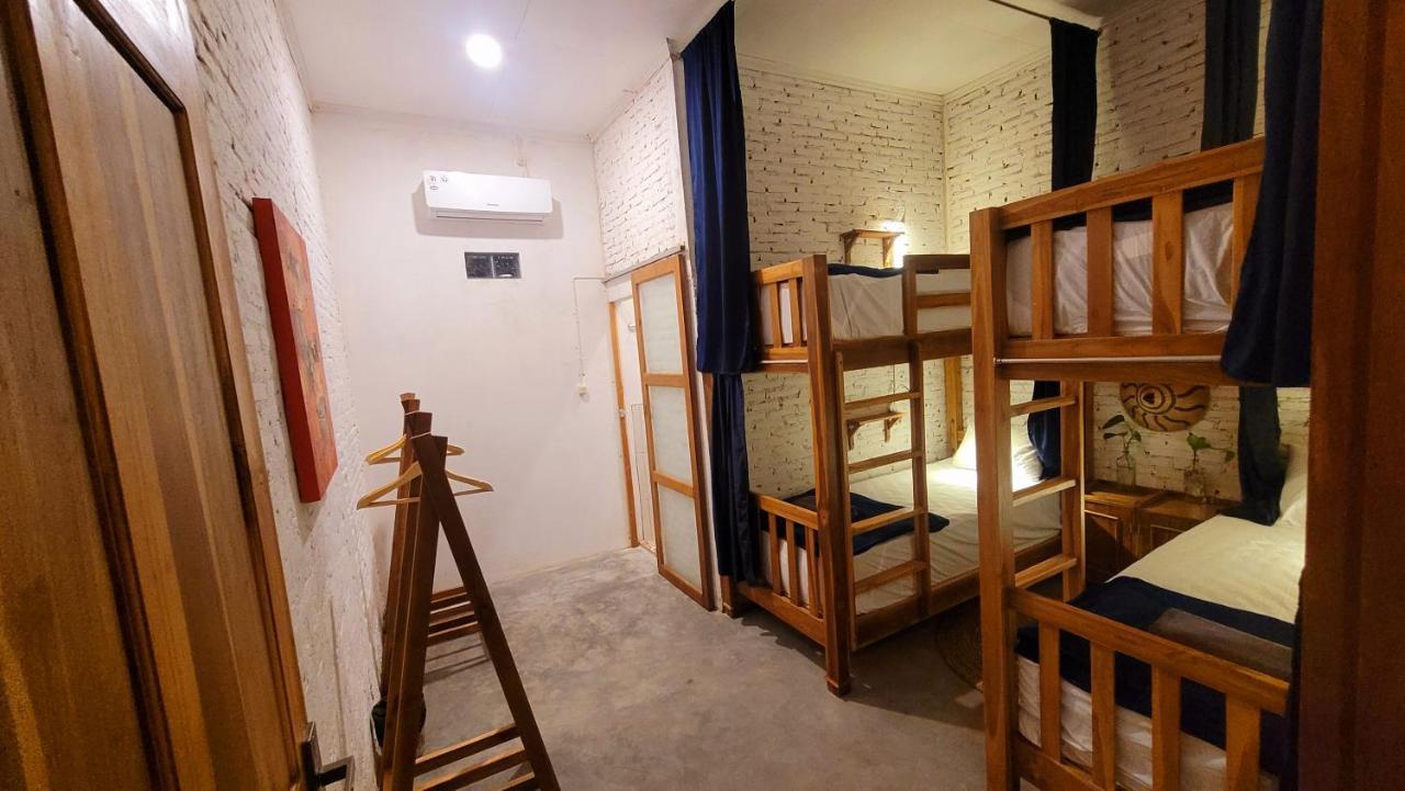 Al Kabron Inn Karimunjawa Exterior foto